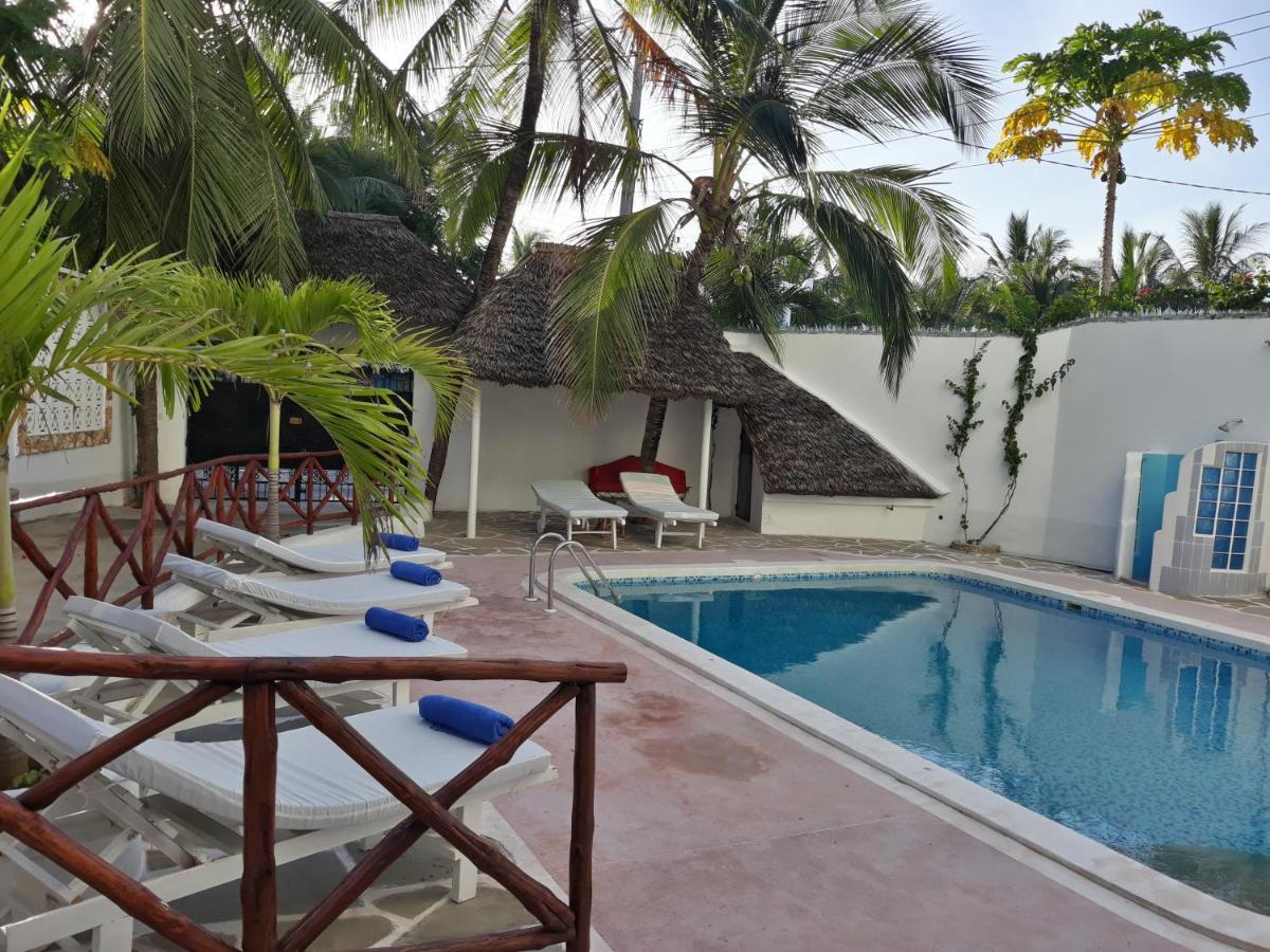 Watamu Solana Apartments Esterno foto