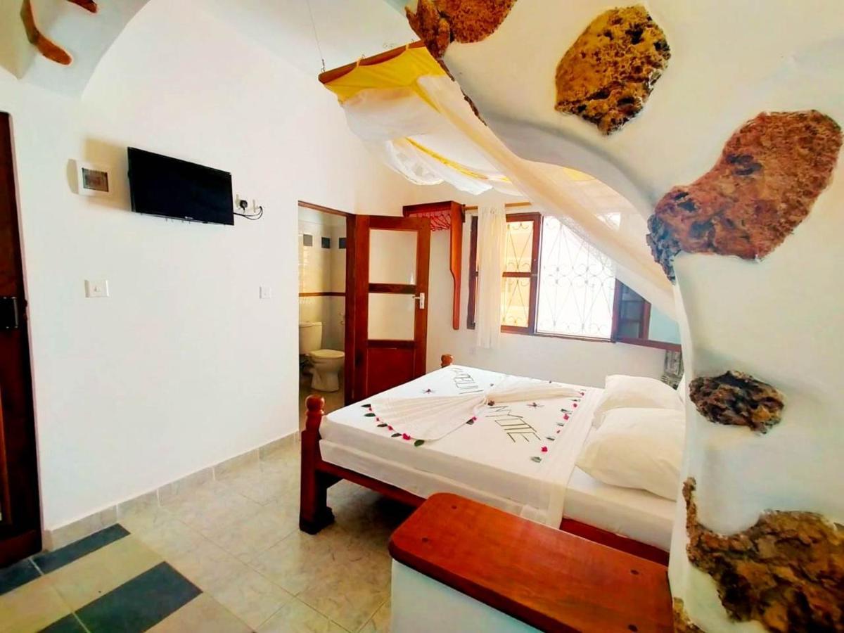 Watamu Solana Apartments Esterno foto